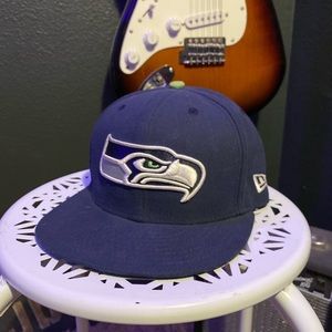 New Era Seattle Seahawks Fitted Hat. Size 7